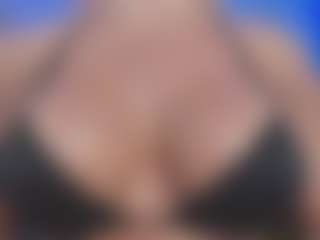 Live cam show with Christie Kroes - Mature Middle Aged on AdultVida.com