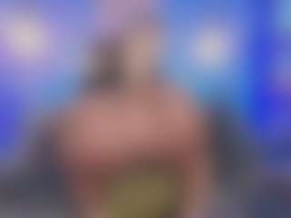Live cam show with Christie Kroes - Outside on Camsoda