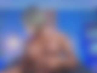 Live cam show with Christie Kroes - Shaved Pussy Mature on TastyBlacksLive