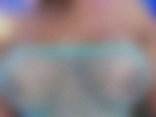 Live cam show with Christie Kroes - Outside on Strip Flash - Live Sex Shows