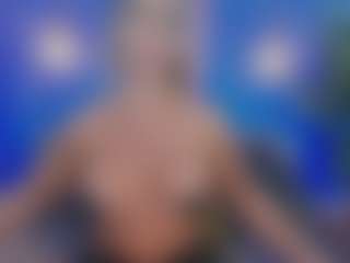 Live cam show with Christie Kroes - Blonde Hair MILF on Gym Cam Girls