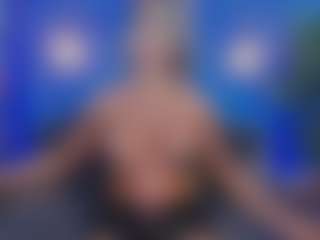 Live cam show with Christie Kroes - Mature Toys on https://playwithruby.com