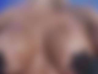 Live cam show with Christie Kroes - Tease on Streamer API