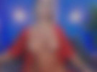 Live cam show with Christie Kroes - Public on Mixed Magazine Live