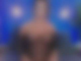 Live cam show with Christie Kroes - Public on AdultVida.com