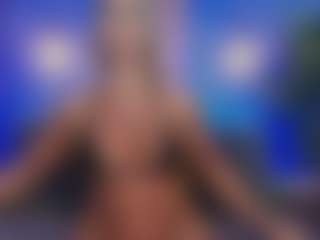Live cam show with Christie Kroes - Mature on Uber Horny
