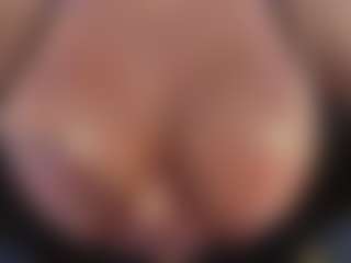 Live cam show with Christie Kroes - Lovense Middle Aged on Mixed Magazine Live