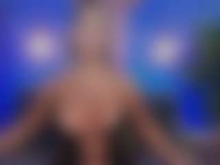 Live cam show with Christie Kroes - Blonde Hair MILF on Camsoda