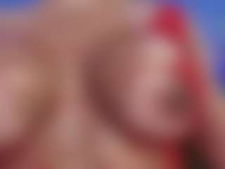 Live cam show with Christie Kroes - Outside on Dolls Live