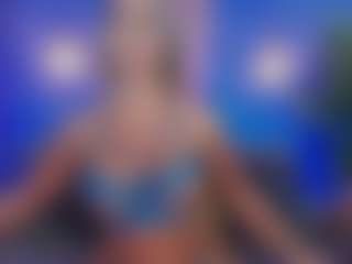 Live cam show with Christie Kroes - Blonde Hair Middle Aged on xxxlivecams.org