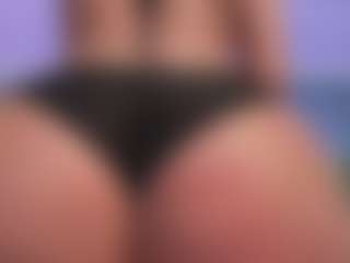 Live cam show with Christie Kroes - Blonde Hair Amateur on Dare Cams