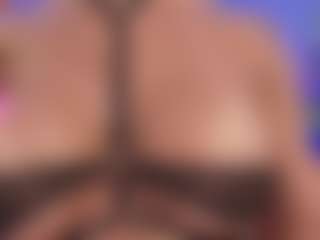 Live cam show with Christie Kroes - Spank Mature on Cam Slut