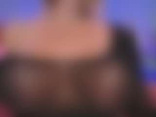 Live cam show with Christie Kroes - Public on live18s.com