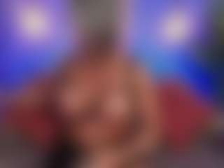 Live cam show with Christie Kroes - Shaved Pussy MILF on Camsoda