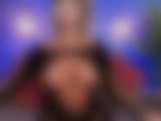 Christie Kroes MILF webcam performer live streaming