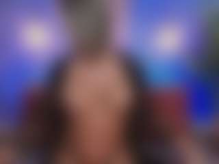 Live cam show with Christie Kroes - Oil on fuck-show.com