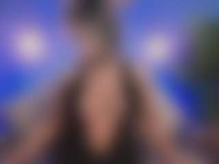 Live cam show with Christie Kroes - Bikini on Dolls Live