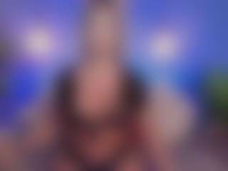 Live cam show with Christie Kroes - Sexwebcam Mature on Camsoda