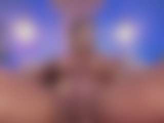 Spettacolo in cam dal vivo con Christie Kroes - Foot Fetish Blonde Hair su Camsoda