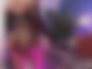Live cam show with Christie Kroes - Spank Mature on madthumbs