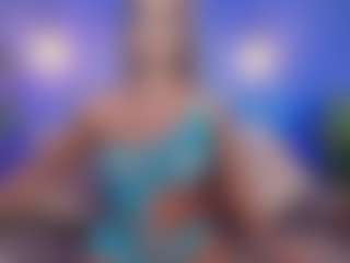 Live cam show with Christie Kroes - Flirt MILF on Hubzter Live