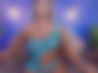 Live cam show with Christie Kroes - Bikini on Camsoda