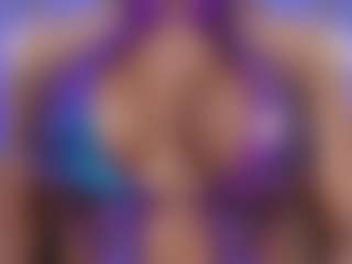 Live cam show with Christie Kroes - Public on Camsoda
