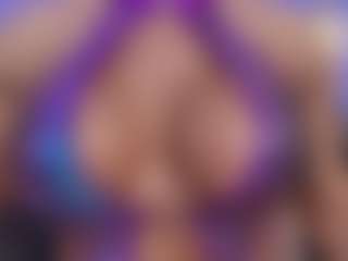 Live cam show with Christie Kroes - Public on eurowanks.com