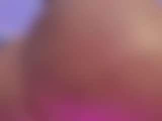Live cam show with Christie Kroes - Mature on Free Soda