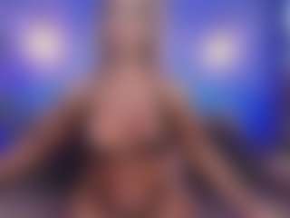 Live cam show with Christie Kroes - Public MILF on Camsoda