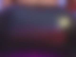 Live cam show with Christie Kroes - Mature on PervPlay.com
