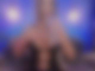 Live cam show with Christie Kroes - Cum In Pussy on Camsoda