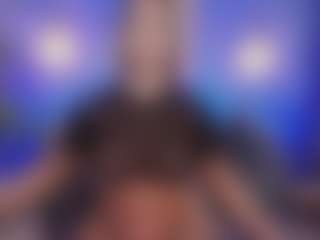 Live cam show with Christie Kroes - Toys Middle Aged on Camsoda.co