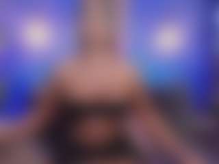 Live cam show with Christie Kroes - Redbone on liverealitysex.com