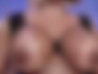 Live cam show with Christie Kroes - Fit Blonde Hair on Camsoda
