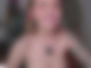 maeeve's Live Sex Cam Show
