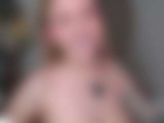 maeeve's Live Sex Cam Show