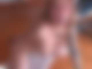 maeeve's Live Sex Cam Show