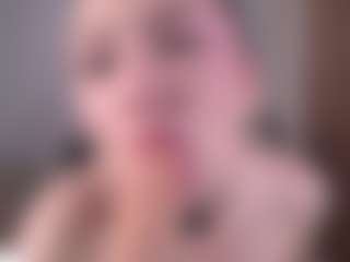 Live cam show with maeeve - Lush on Camsoda