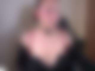 maeeve's Live Sex Cam Show