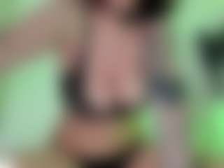 maeeve's Live Sex Cam Show