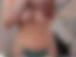 maeeve's Live Sex Cam Show