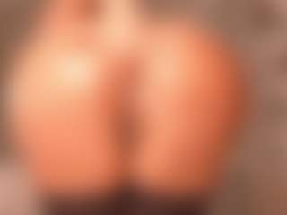 niiaa1's Live Sex Cam Show