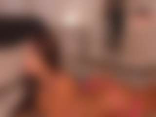 Live cam show with niiaa1 - Curvy MILF on Dare Cams