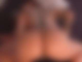 niiaa1's Live Sex Cam Show