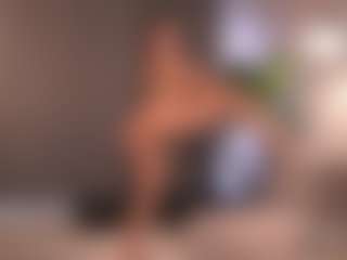 niiaa1 MILF webcam performer live streaming