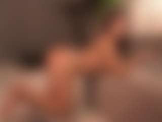 Live cam show with niiaa1 - Fingering on WildCum