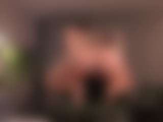 niiaa1's Live Sex Cam Show