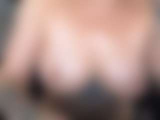 Live cam show with Libbyloveheart - Doll on livesexfox.com