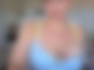 Live cam show with Libbyloveheart - Lovense on AdultVida.com